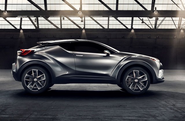 TOYOTA C-HR Concept-4.jpg